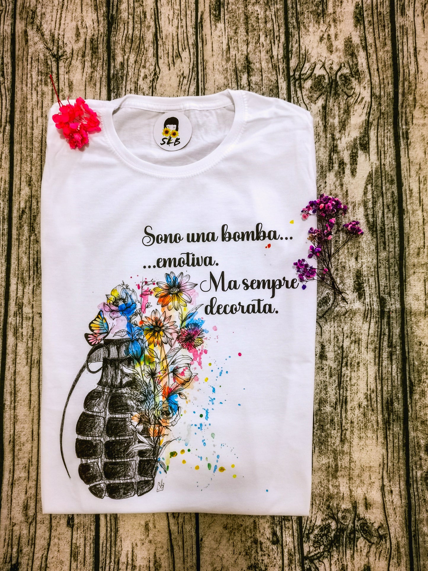 T-shirt Bomba emotiva